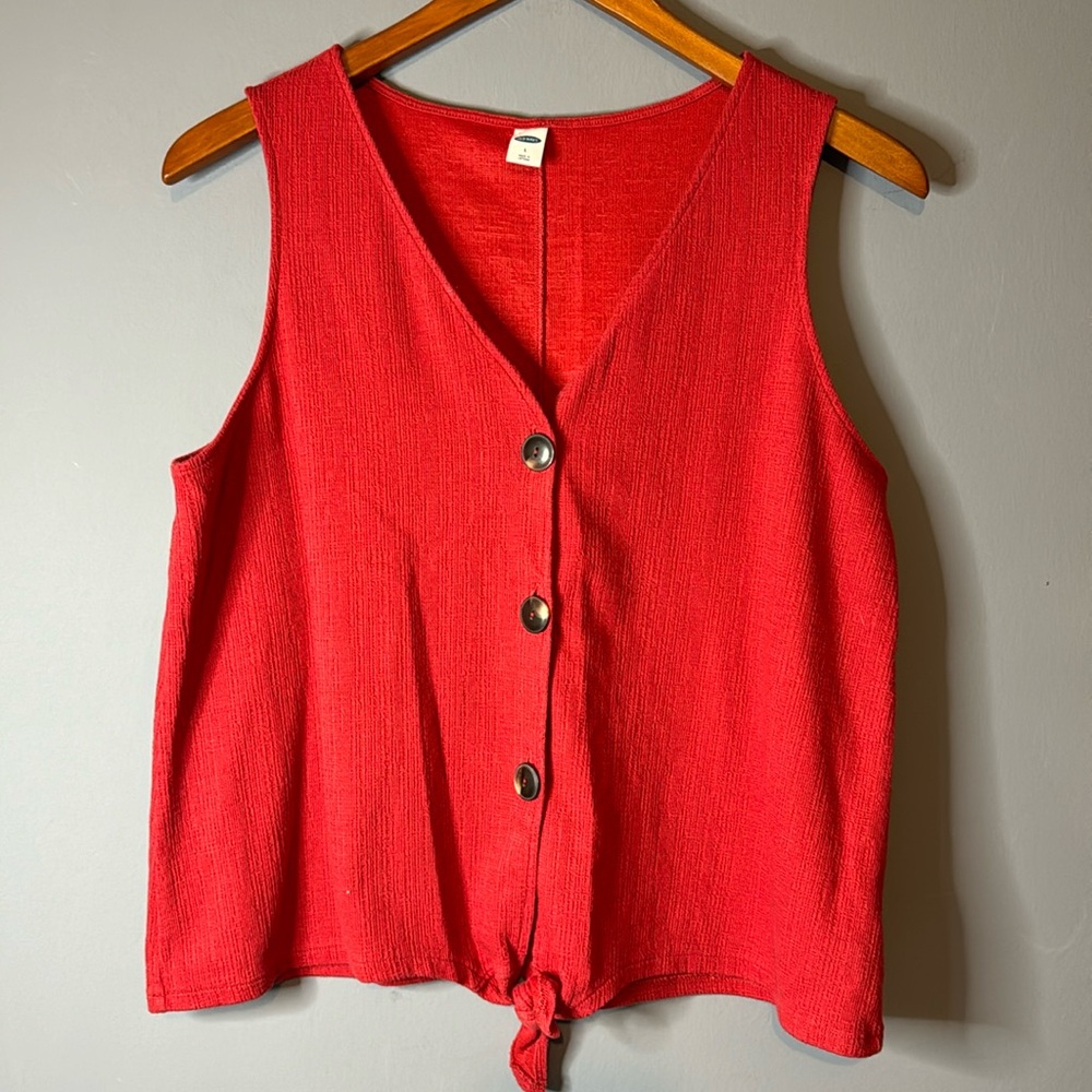 Sleeveless red Old Navy blouse Size L